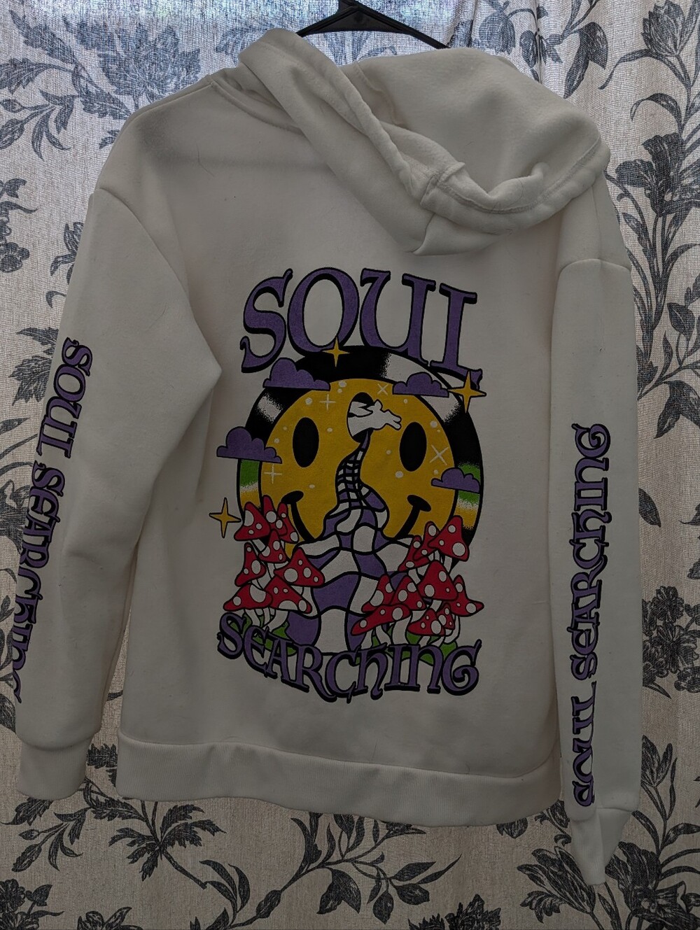 Love Streak brand - Cream White Hoodie Zip-up Jacket - Soul Searching Graphic L